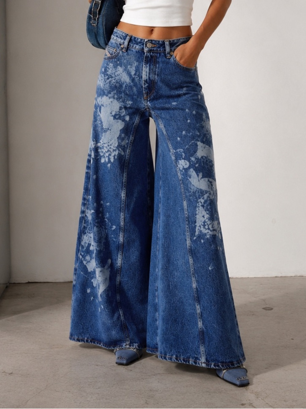 Diesel D-Spritzz Floral Print Dramatic Wide Leg Bootcut Jeans W25 Italy Western